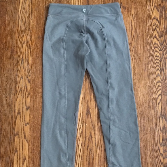 Ivivva Lululemon Athletica leggings sz 12 Y xxs W - Picture 2 of 4